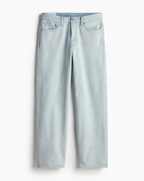 Men’s Ice Blue Straight-Fit Denim Jeans | Modern Everyday Wear